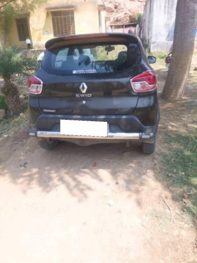 https://images10.gaadi.com/usedcar_image/4588000/original/processed_e81551d8-1d95-4511-a4c4-68ffeb08c2ea.jpg?imwidth=6402