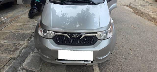 https://images10.gaadi.com/usedcar_image/4588001/original/processed_2e2d0794-77b6-4b0c-b631-026ce107ac2c.jpg?imwidth=6402