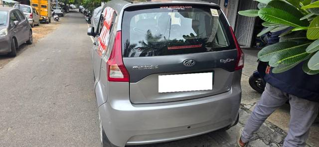 https://images10.gaadi.com/usedcar_image/4588001/original/processed_9d930cf0-59b7-44a4-b1c9-43207303da6f.jpg?imwidth=6401