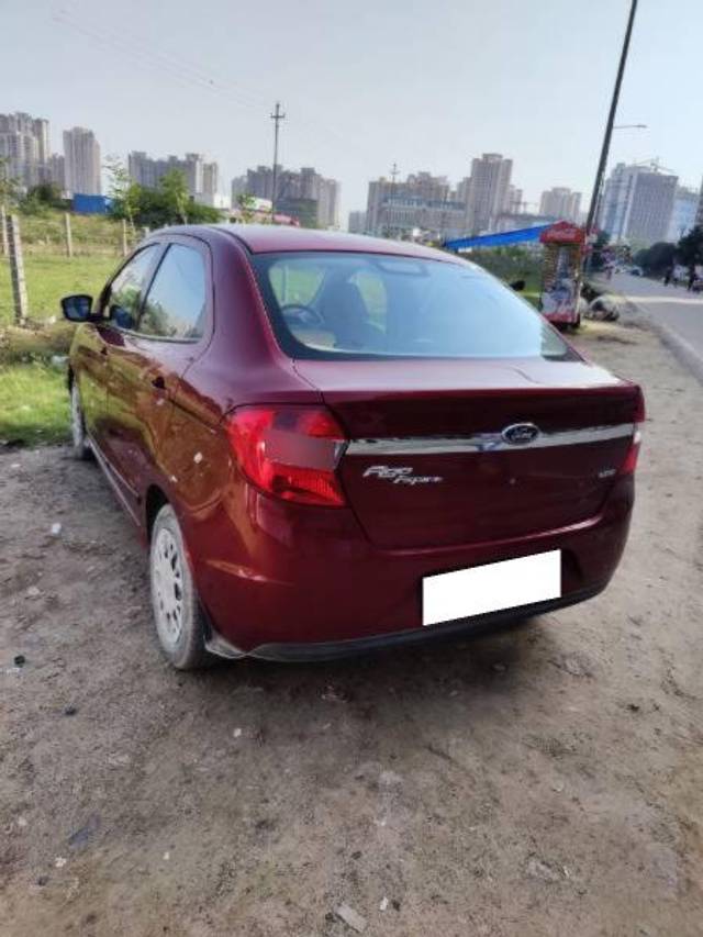 https://images10.gaadi.com/usedcar_image/4588046/original/processed_154c1361-58ae-4882-9dc7-40fea407af2b.jpg?imwidth=6401