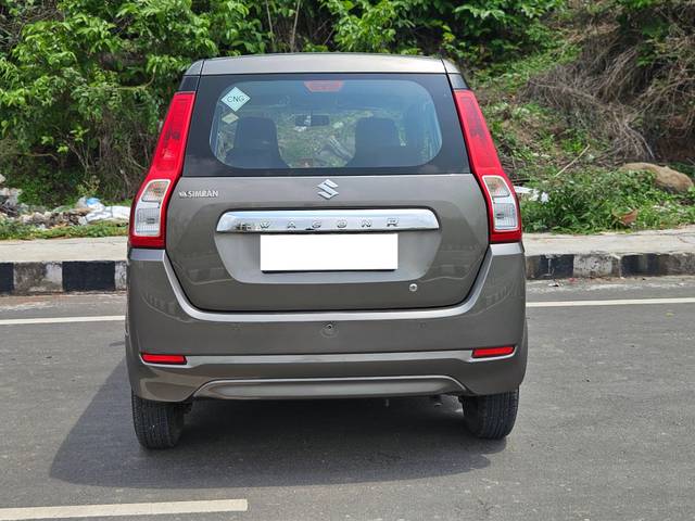 https://images10.gaadi.com/usedcar_image/4588056/original/processed_6c1e4f96477a836deaecf5920b243e10.jpg?imwidth=6402