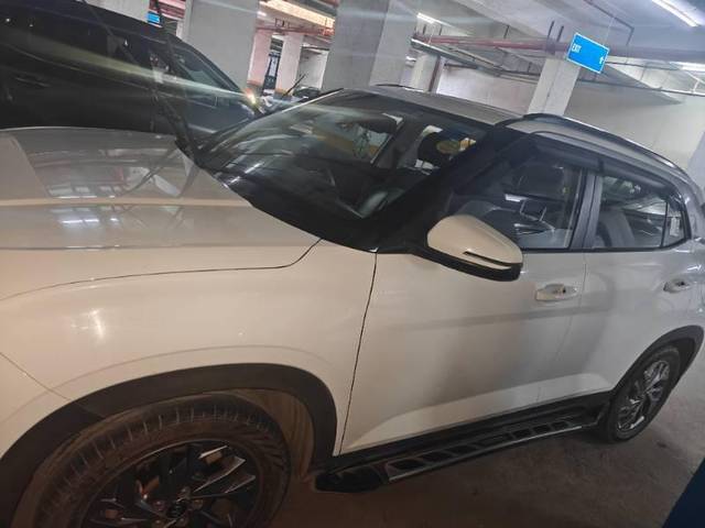 https://images10.gaadi.com/usedcar_image/4588080/original/processed_6c43bf0f-ee4c-43bd-8123-28d171b9c340.jpg?imwidth=6401