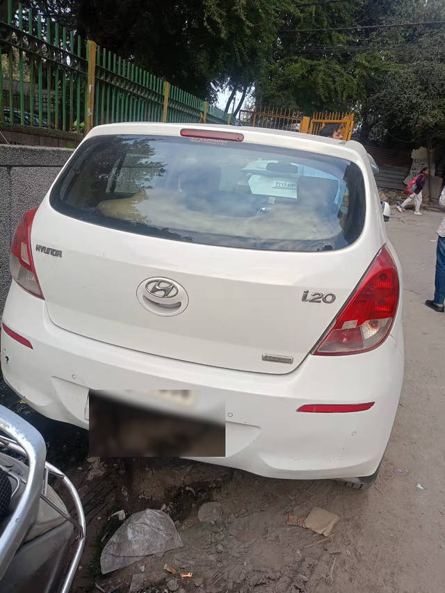 https://images10.gaadi.com/usedcar_image/4588095/original/08dc5214-8bad-48c3-80ae-4518e47e8abb.png?imwidth=6400