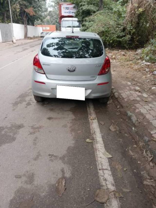 https://images10.gaadi.com/usedcar_image/4588129/original/processed_4574d823-91d2-4bcb-a813-88749817aeed.jpg?imwidth=6400