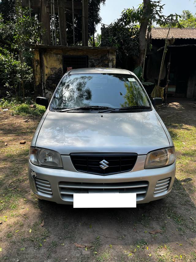 https://images10.gaadi.com/usedcar_image/4588143/original/processed_077b6b7ad474bc5ba60bba39c6ce6a86.jpg?imwidth=6402