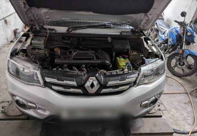 https://images10.gaadi.com/usedcar_image/4588151/original/27fa7e7e-6994-40a2-ab09-059d033591ef.?imwidth=6402