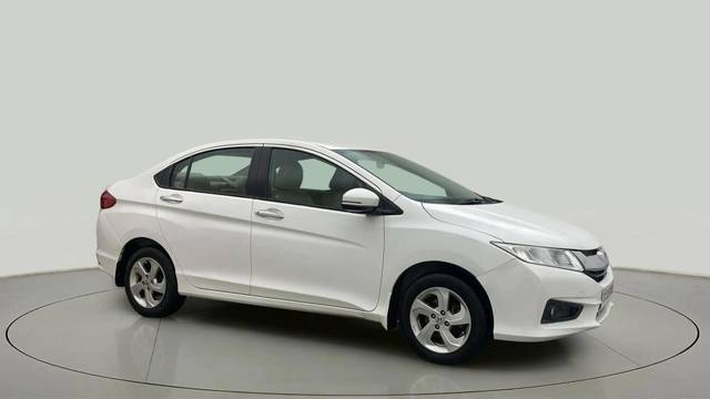 https://images10.gaadi.com/usedcar_image/4588243/original/88d85867ecfe304873c46430dca29938.jpg?imwidth=6400