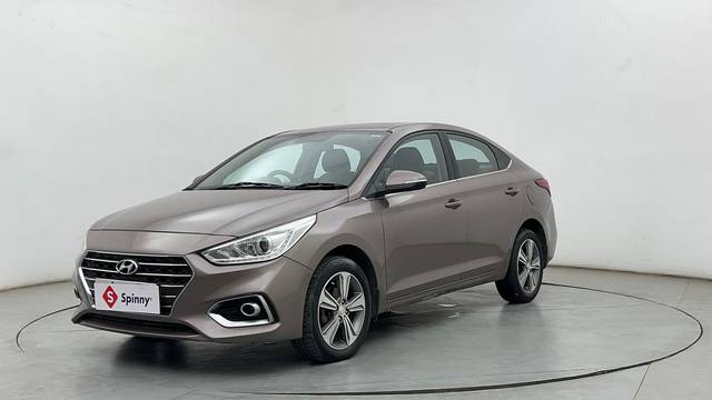 https://images10.gaadi.com/usedcar_image/4588265/original/fcb67fcccbeccad1f8c34c60e3e2cb1e.JPG?imwidth=6400