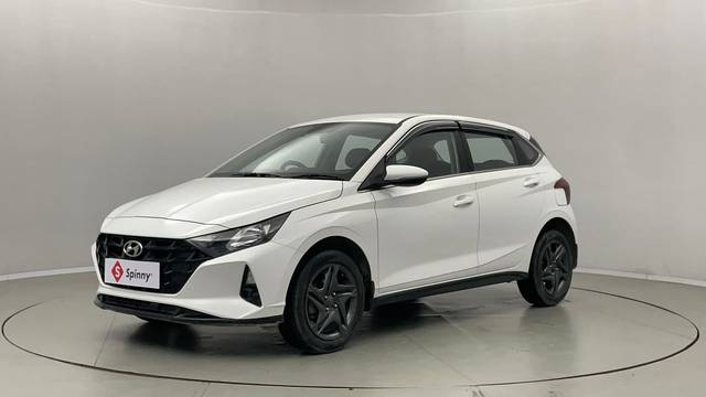 https://images10.gaadi.com/usedcar_image/4588278/original/10fc3b6807e2279721c82c55ee5c534e.JPG?imwidth=6400