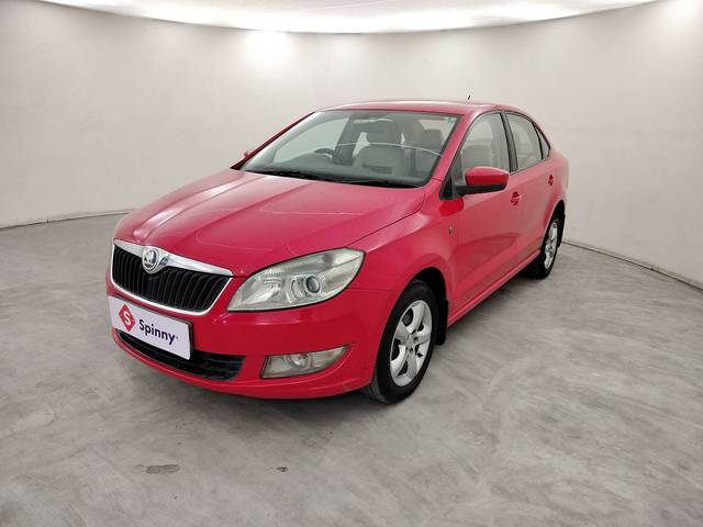 https://images10.gaadi.com/usedcar_image/4588288/original/c2870bc6349a6d041d273ddbf107c9ed.jpg?imwidth=6400