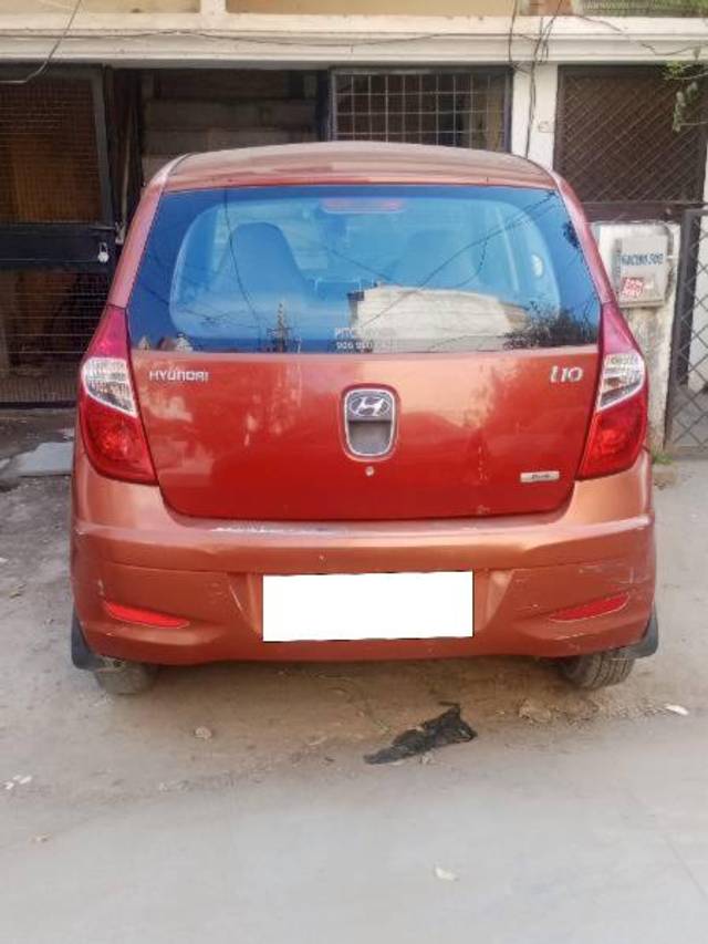 https://images10.gaadi.com/usedcar_image/4588297/original/processed_53f7e1b2-d278-42ed-8283-d57f7398450b.jpg?imwidth=6401