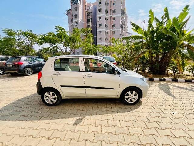 https://images10.gaadi.com/usedcar_image/4588330/original/processed_196e81a8-7a0b-4056-b88c-112609bcb48b.jpeg?imwidth=6401