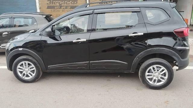 https://images10.gaadi.com/usedcar_image/4588342/original/processed_4d27e4e4-d22d-4855-ba78-aa869f9ce0b0.jpg?imwidth=6402