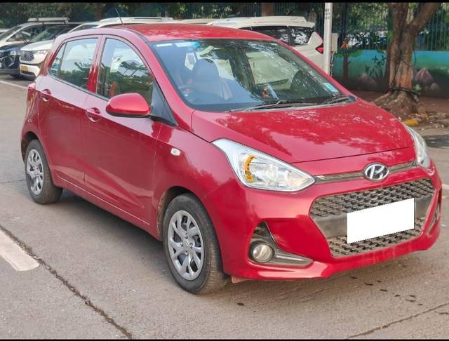https://images10.gaadi.com/usedcar_image/4588348/original/processed_1fd4a996ded02ab81abf5f2426348f35.jpg?imwidth=6400