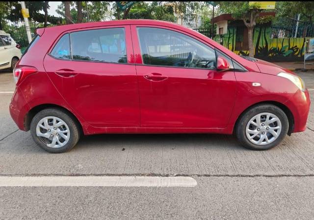 https://images10.gaadi.com/usedcar_image/4588348/original/processed_c1cd6e10ddb5ef7153bc1b4580cf63fd.jpg?imwidth=6401