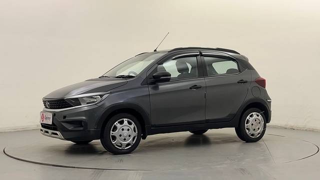 https://images10.gaadi.com/usedcar_image/4588358/original/23c8cfe8ad4a0906f7969225a2bb9e20.JPG?imwidth=6400