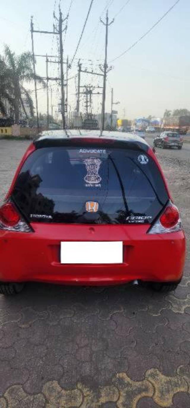 https://images10.gaadi.com/usedcar_image/4588363/original/processed_e1cb1f14-1806-43e5-aef9-4322c7d0879d.jpg?imwidth=6402