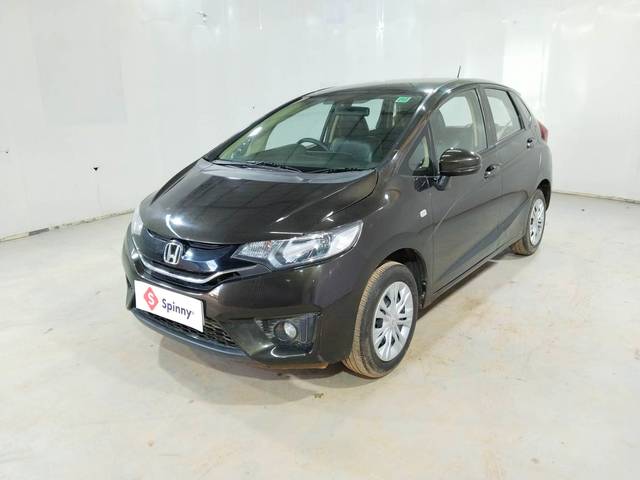 https://images10.gaadi.com/usedcar_image/4588369/original/40ee9b04a6372d88e47216858a1bd885.jpg?imwidth=6400