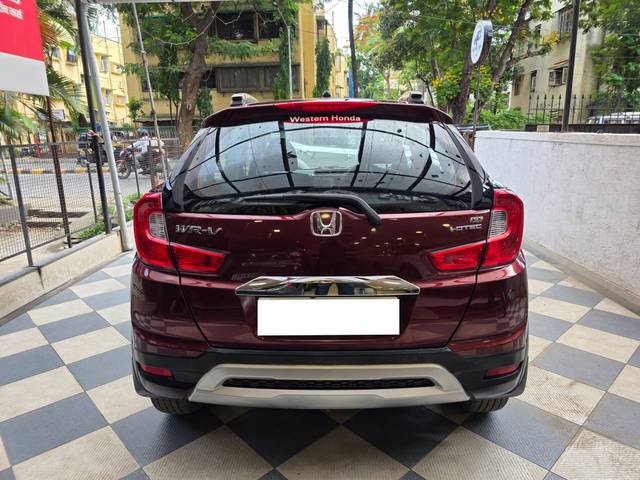 https://images10.gaadi.com/usedcar_image/4588396/original/processed_62fd5ddc79464e92696536a053a57bce.jpg?imwidth=6402