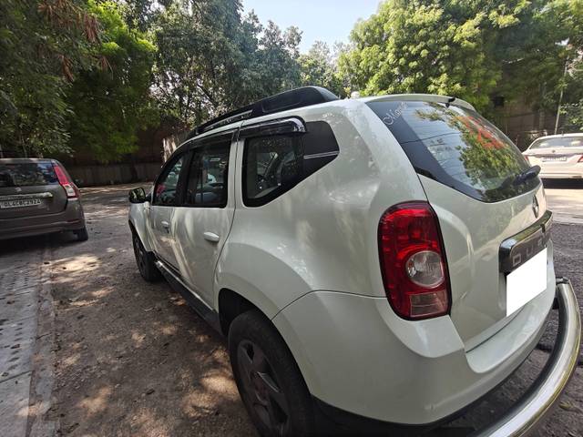 https://images10.gaadi.com/usedcar_image/4588405/original/processed_5a3e1e56d645b2ed122c5a5fa4436f02.jpg?imwidth=6402