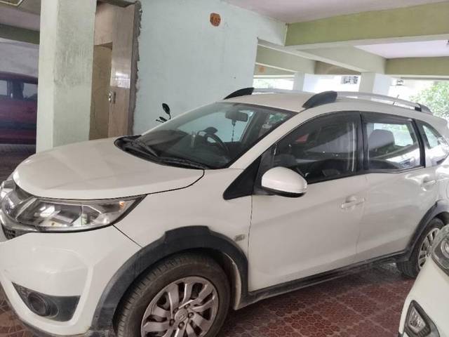 https://images10.gaadi.com/usedcar_image/4588419/original/processed_2d7e672b-1729-4852-ba15-9d5cd9639201.jpg?imwidth=6400