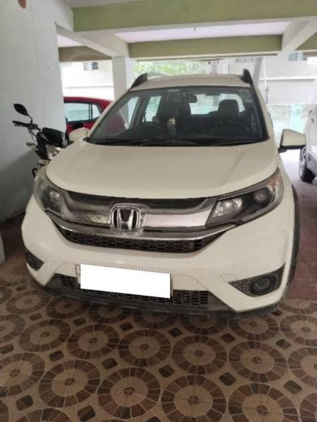 https://images10.gaadi.com/usedcar_image/4588419/original/processed_b217f14b-c01d-439f-9bbb-7711e1bab686.jpg?imwidth=6402