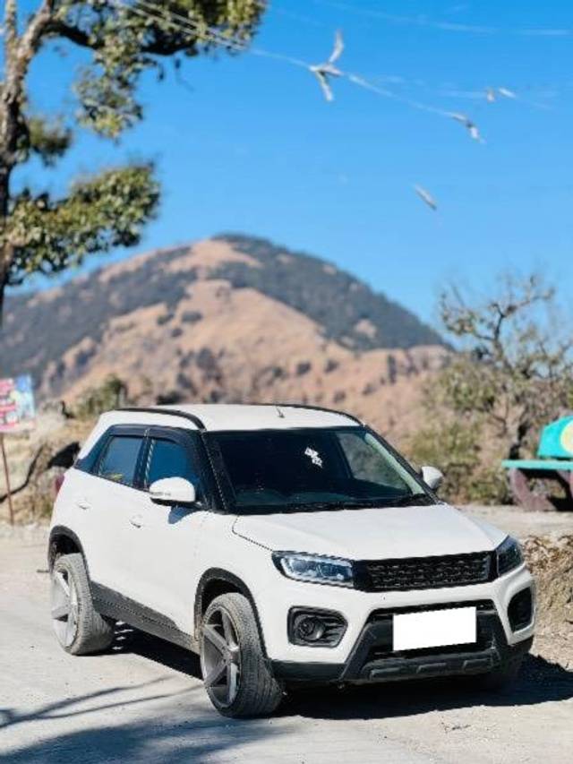https://images10.gaadi.com/usedcar_image/4588450/original/processed_9795d499-6dae-4fc9-81f7-649c317697de.jpeg?imwidth=6401
