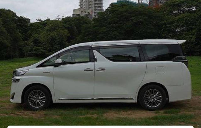 https://images10.gaadi.com/usedcar_image/4588474/original/processed_30e114c661f396e96f0ed58bccd3ceb8.png?imwidth=6401