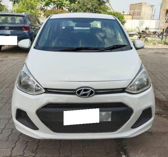 https://images10.gaadi.com/usedcar_image/4588477/original/processed_3178c7b1-090e-4bbe-a575-6446ba434dca.jpg?imwidth=6400