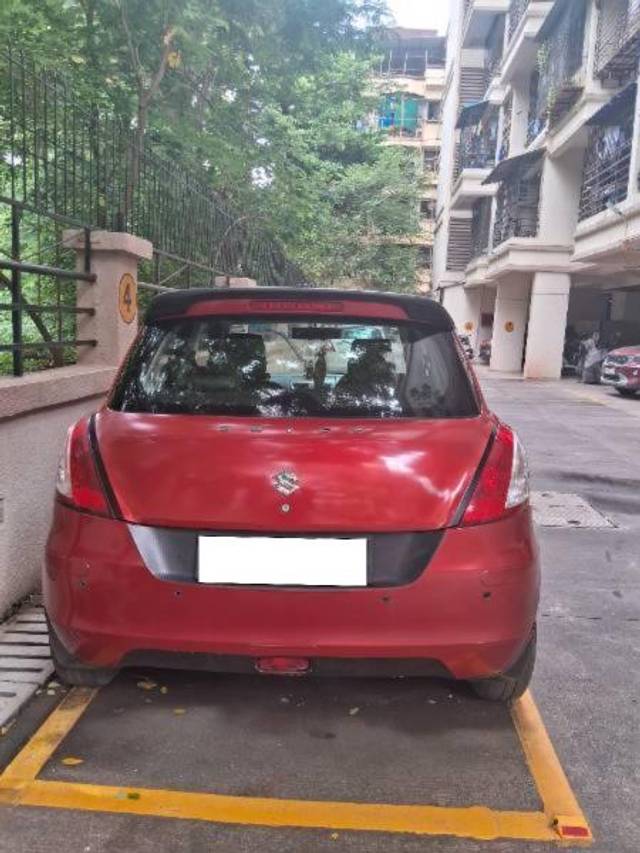 https://images10.gaadi.com/usedcar_image/4588491/original/processed_a4386d64-574f-4766-bd7e-16dc3b0dc659.jpg?imwidth=6402
