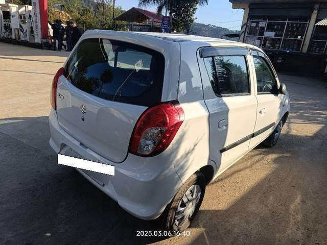 https://images10.gaadi.com/usedcar_image/4588513/original/processed_7a9aa186-cd32-4f88-b065-7b249fbf9b3e.jpg?imwidth=6401