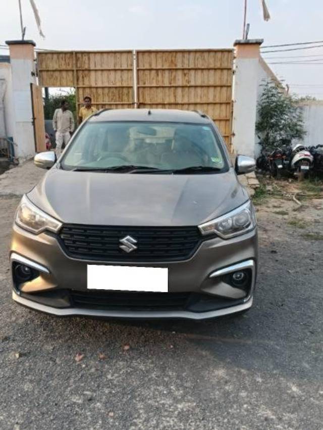 https://images10.gaadi.com/usedcar_image/4588515/original/processed_bbc0d3a3-f112-4eb6-bacd-da91cfbe2381.jpg?imwidth=6402