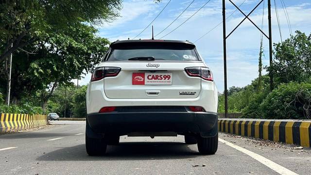 https://images10.gaadi.com/usedcar_image/4588517/original/processed_27c6df671478707c318f01d07b61887a.jpg?imwidth=6402