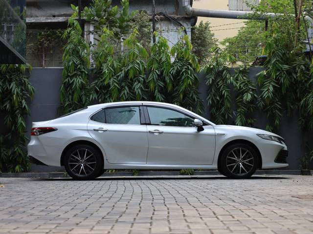 https://images10.gaadi.com/usedcar_image/4588520/original/processed_d25937b636939a0131ad9907e6ebaa8f.jpg?imwidth=6401