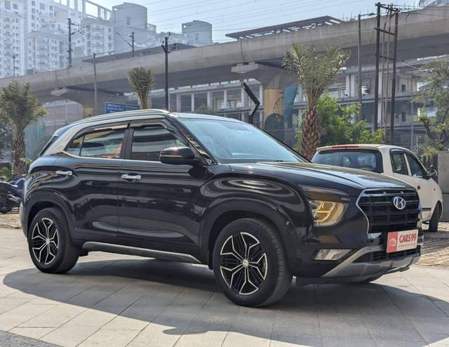 https://images10.gaadi.com/usedcar_image/4588522/original/processed_e6ff02f25c6ab6e481d899b96bf36fe6.jpg?imwidth=6400