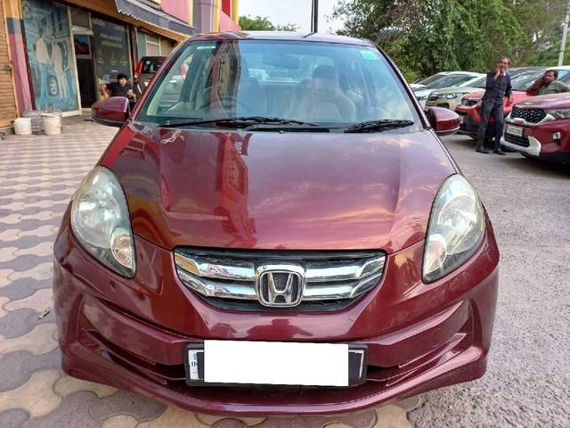 https://images10.gaadi.com/usedcar_image/4588533/original/processed_5ef5b715e625d2f29c5a95500ed46975.jpg?imwidth=6402