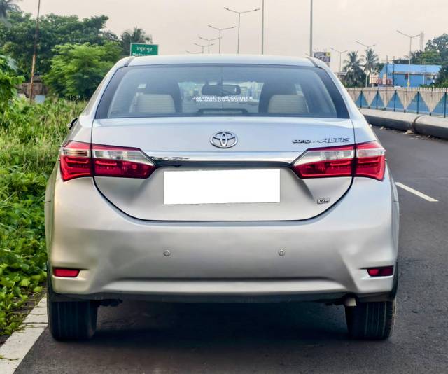 https://images10.gaadi.com/usedcar_image/4588547/original/processed_74ca7f4fdcf394ff513d18f7cd5a8c5b.jpg?imwidth=6402