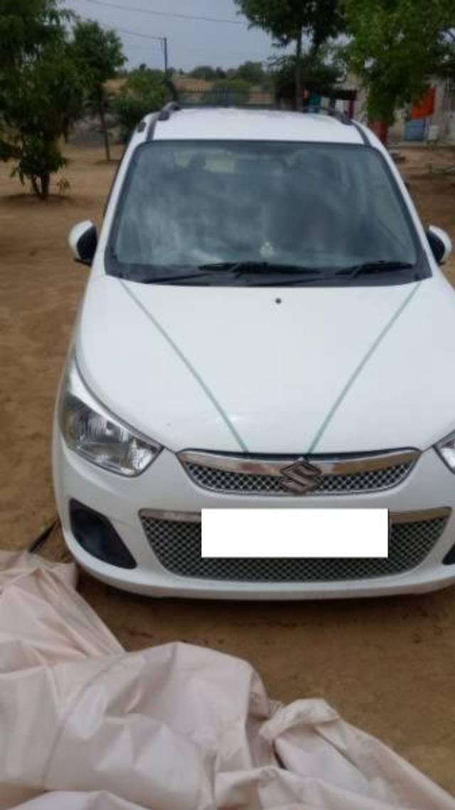 https://images10.gaadi.com/usedcar_image/4588552/original/processed_6a032c63-7ff2-4825-97f3-3fbbcc764036.jpg?imwidth=6400