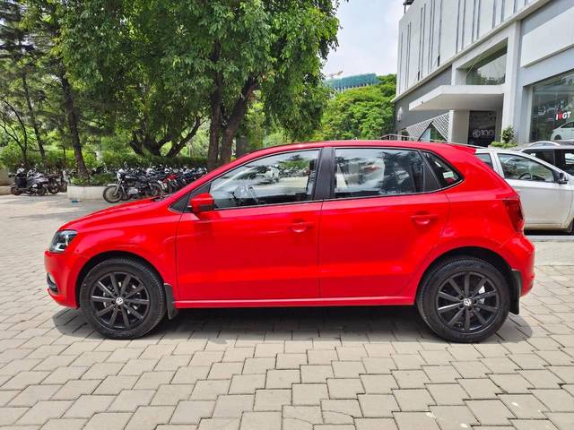 https://images10.gaadi.com/usedcar_image/4588553/original/processed_7fe61f7d62350ef214c4eb44b3869069.jpg?imwidth=6402