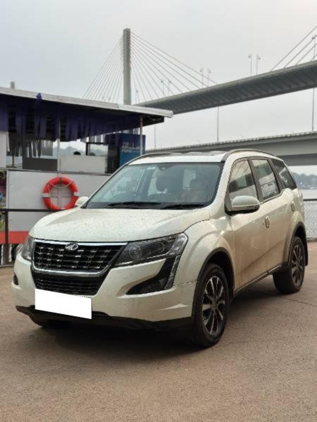 https://images10.gaadi.com/usedcar_image/4588570/original/processed_346c391b-a37d-4d70-aa8d-e3c81c364baa.jpg?imwidth=6401