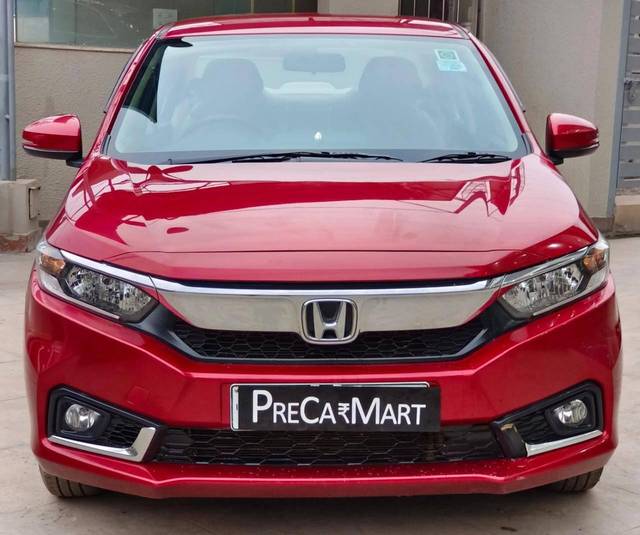 https://images10.gaadi.com/usedcar_image/4588637/original/processed_0e53f50e6c5599159c4916810cff4ea1.jpeg?imwidth=6400
