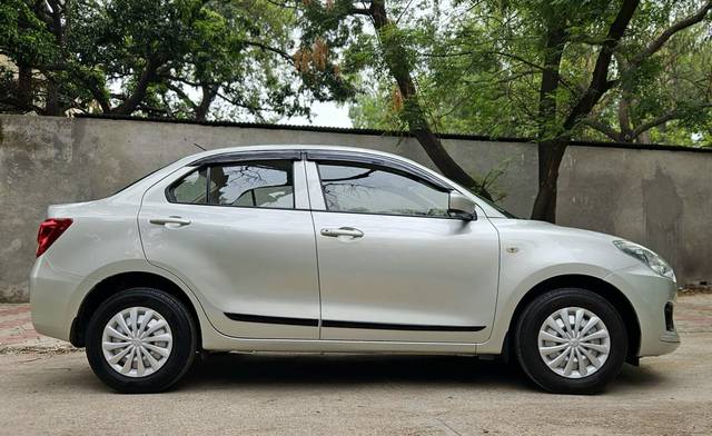 https://images10.gaadi.com/usedcar_image/4588674/original/0915dc5e1938494a012a751a9b41e885.jpg?imwidth=6401