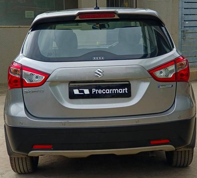 https://images10.gaadi.com/usedcar_image/4588676/original/processed_1486187e9232de81e891583e71679b34.jpeg?imwidth=6402