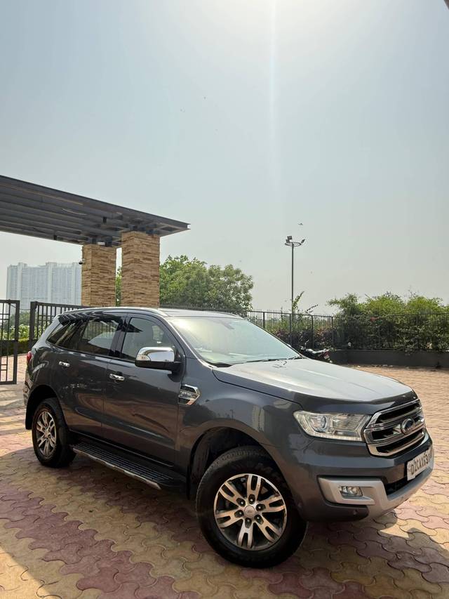 https://images10.gaadi.com/usedcar_image/4588677/original/processed_9d04fa70e194aac4cc8fdd59c4ee0b74.jpg?imwidth=6400