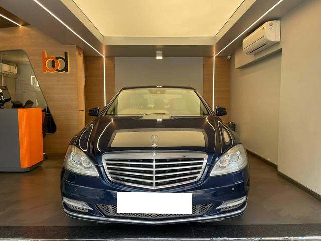 https://images10.gaadi.com/usedcar_image/4588686/original/processed_3df676d4f0497bdb9909e9e07b668ebb.jpeg?imwidth=6400