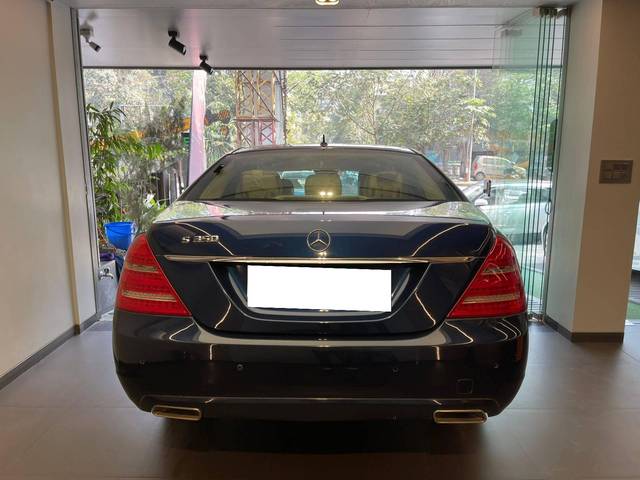https://images10.gaadi.com/usedcar_image/4588686/original/processed_b3a8797a80e416fbd3574b0435cd0810.jpeg?imwidth=6402