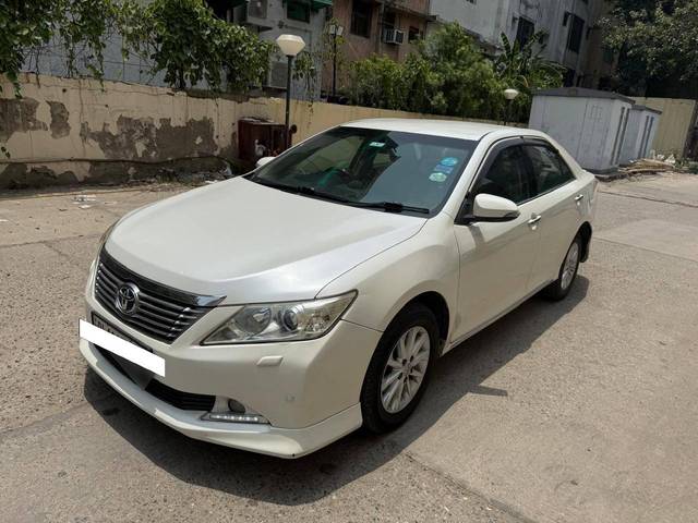 https://images10.gaadi.com/usedcar_image/4588693/original/processed_c3e177a1476588b90cde51e3cd623f66.jpg?imwidth=6401