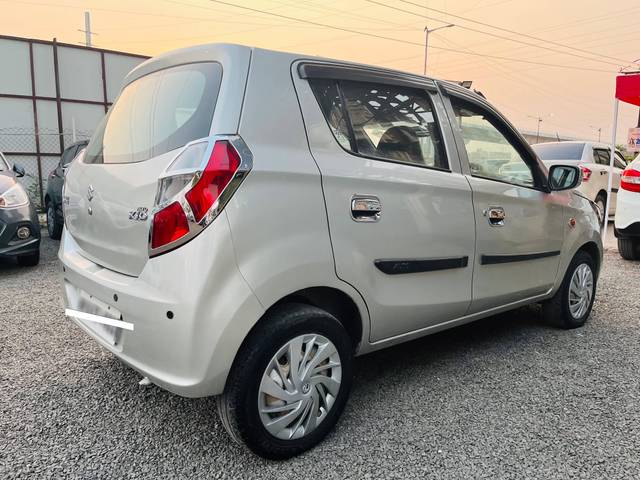 https://images10.gaadi.com/usedcar_image/4588694/original/processed_09543206-6859-4f71-8553-7da59397c3e9.jpg?imwidth=6402
