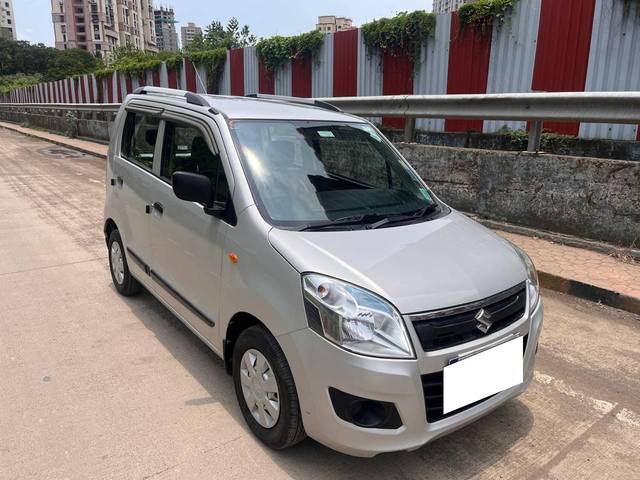 https://images10.gaadi.com/usedcar_image/4588709/original/processed_86627673c66c137b07580012dd5219e9.jpg?imwidth=6400