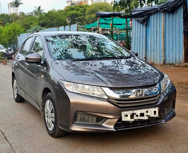 https://images10.gaadi.com/usedcar_image/4588715/original/processed_f9c9a2fc5f5bacd94380ff47b4fb602b.jpeg?imwidth=6400